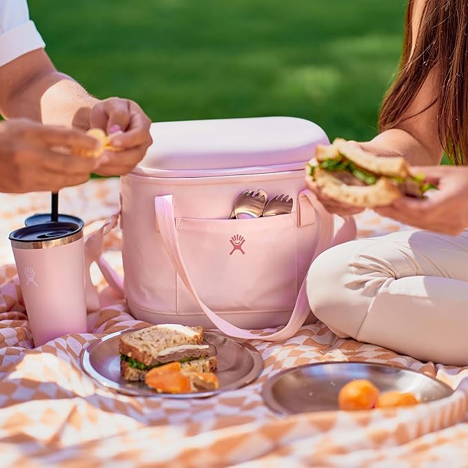 Hydro Flask Cooler Bag - Insulated Portable Soft Cooler - 12 L Capacity in Trillium