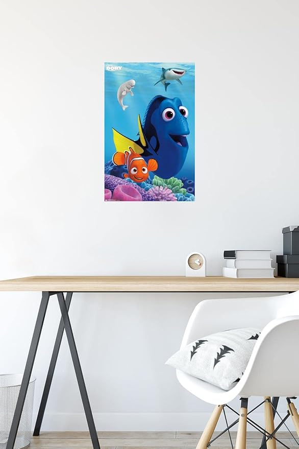 Trends International Disney Pixar Finding Dory - Dory Wall Poster, 14.725" x 22.375", Premium Poster & Mount Bundle