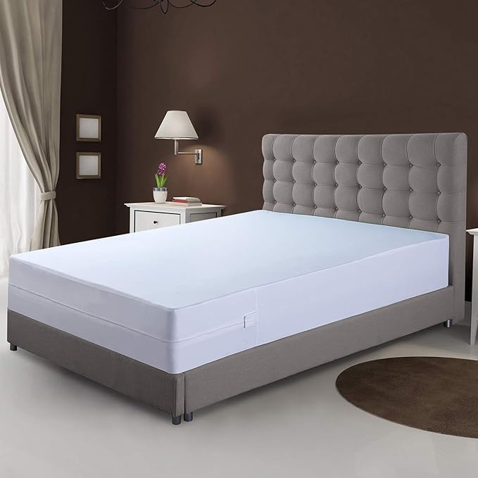 Utopia Bedding Mattress Protector Zippered Full XL Size, 100% Waterproof Bed Bug and Dust Mite Proof Mattress Encasement, Absorbent 6 Sided Mattress Cover