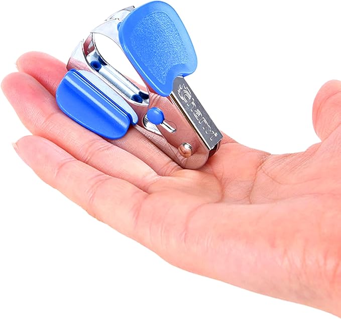MYUBWTF Eagle Staple Remover, Professional Staples Puller Removal Tool with Lock for School Office Home, Random Color (Blue, Black, Gray)