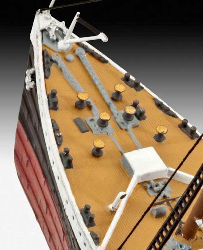 Revell of Germany RMS Titanic Plastic Model Kit