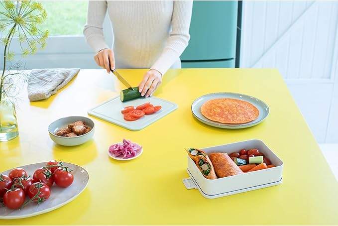 Brabantia Make & Take Large Lunch Box (Light Gray) BPA-Free, Airtight Snap Locks, Microwave & Freezer Safe, Travel Meal Prep Container