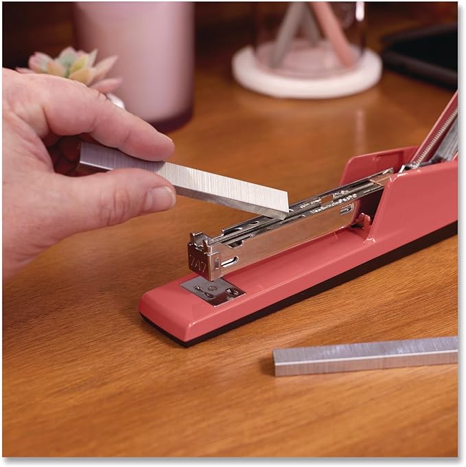 Swingline 747 Classic Full Strip Stapler, 20-Sheet Capacity, Lipstick Red