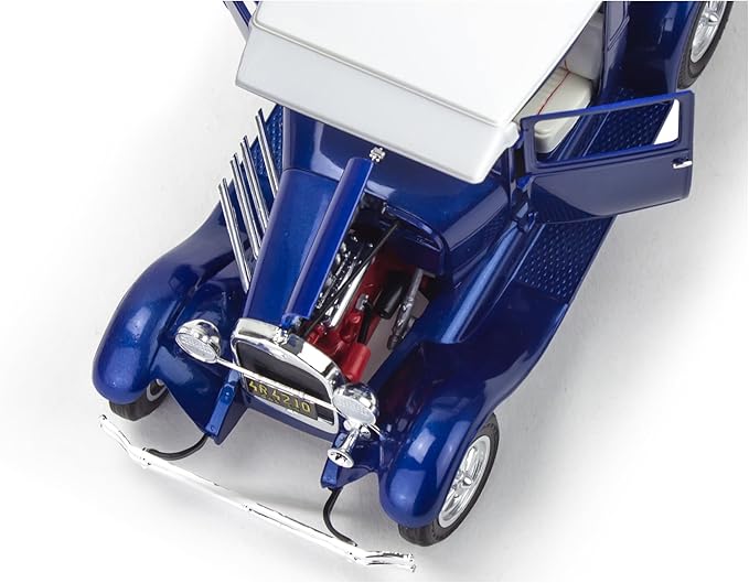 Revell 14565 1929 Ford Model A Hot Rod Pickup with California Street Chopper 1:25 Scale 205-Piece Skill Level 5 Model Building Kit