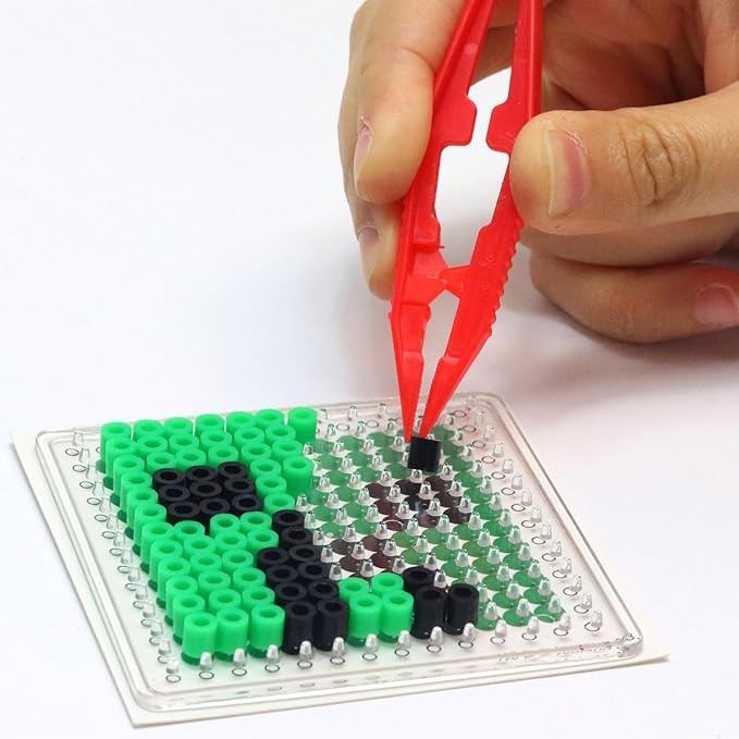 Tara Toy Minecraft Pixel Art Bead Kit 2500+ Beads, Templates & Pegboards Build Minecraft Pixel Characters & Tools Creative Craft Toy for Kids Ages 6