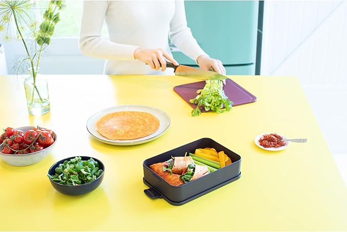 Brabantia Make & Take Large Lunch Box (Dark Gray) BPA-Free, Airtight Snap Locks, Microwave & Freezer Safe, Travel Meal Prep Container