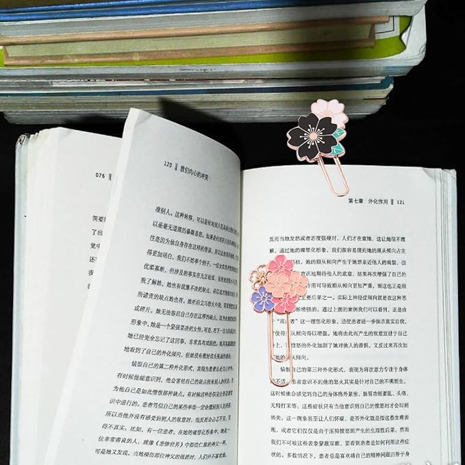 7 PCS Cherry Paper Clips Metal Paperclip Large Size Paper Clip Cute Bookmark Colorful Office Supplies Present for Teacher & Students, Bookmark Clamp Desk Accessories Stationery for School