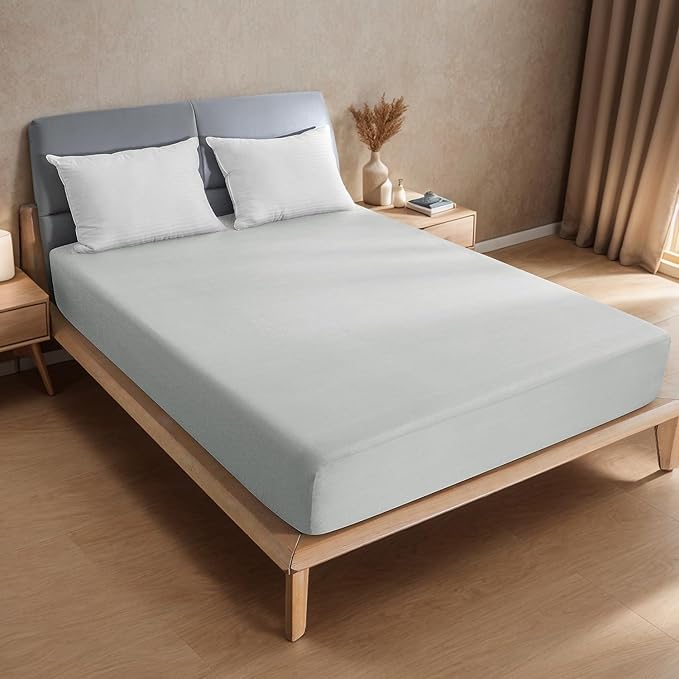 King Waterproof Mattress Protector - Noiseless, Breathable, Machine Washable Fitted Mattress Cover with Deep Pocket up to 5”-21”（Light Grey）