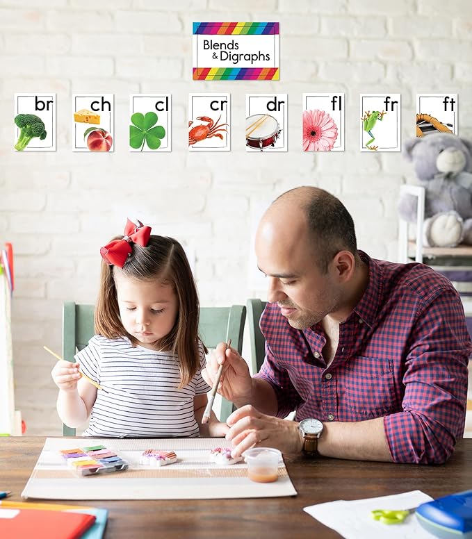 Carson Dellosa Blends and Digraphs Bulletin Board Set—Blend Cards, Digraph Cards, and Header for Bulletin Boards and Grammar Learning, Homeschool or Classroom Décor (35 pc)