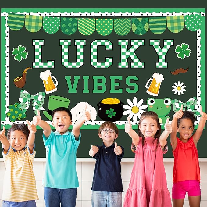 St.Patrick's Day Bulletin Board Decoration Set Green Shamrock Paper Cut Outs Lucky Vibes Bulletin Board Set for St.Patrick’s Party Supplies Home Office School Classroom Chalkboard Wall Decor