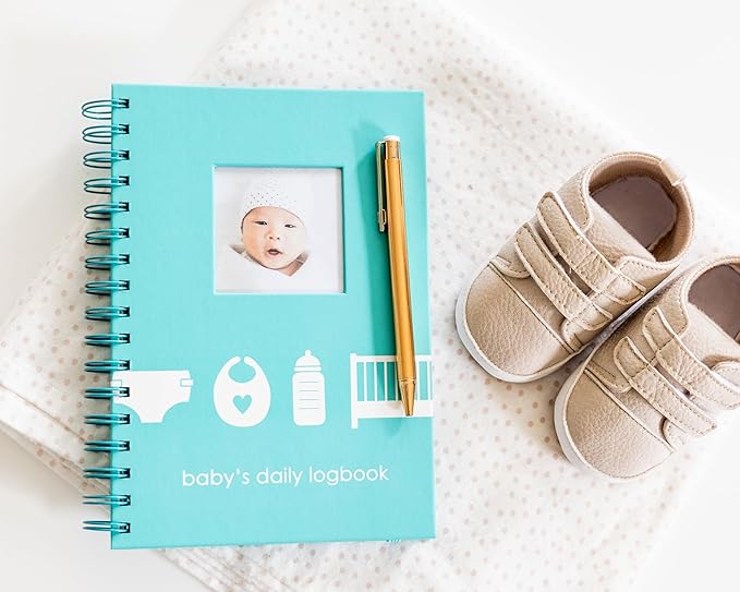 Pearhead Baby’s Daily Log Book, 50 Easy to Fill Pages to Track and Monitor Your Baby’s Schedule, Baby Care Planner for Newborns, Nursing, Sleep, Feeding, Diapers, Pumping, Gift for New Moms