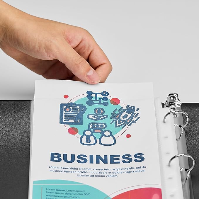 Staples 5-1/2" x 8-1/2" Sheet Protectors – Clear Page Protectors for Binders, 25-Pack