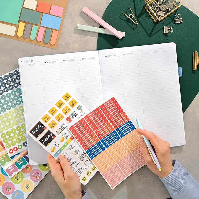 Clever Fox Teacher Planner – School Year Planner with Calendars & Lesson Plans – Book for Classroom & Homeschool Organization, A4 (Periwinkle)