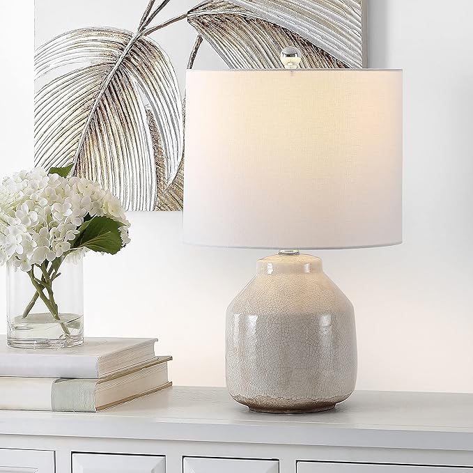 SAFAVIEH Lighting Collection Traken Modern Antique White Ceramic 22-inch Bedroom Living Room Home Office Desk Nightstand Table Lamp (LED Bulb Included)