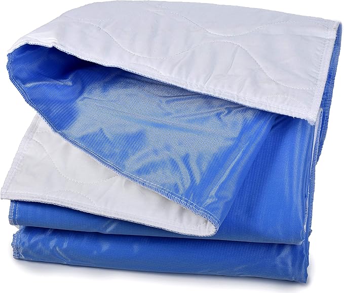 Masirs Mattress Pad Sheet Protector - Soft Quilted Cotton with Waterproof Layer to Protect Your Mattress & Keep Sheets & Linen Dry. Superior Alternative to Disposable Mattress Pads. (34 x 52 Inches)