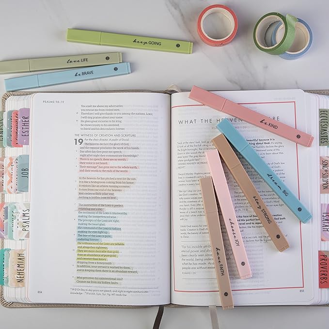 DIVERSEBEE Bible Highlighters with Soft Chisel Tip, 8 Pack Assorted Colors Pens No Bleed, Quick Dry Set, Cute Aesthetic Markers, Bible Study Journaling Supplies and Accessories (Earthy)